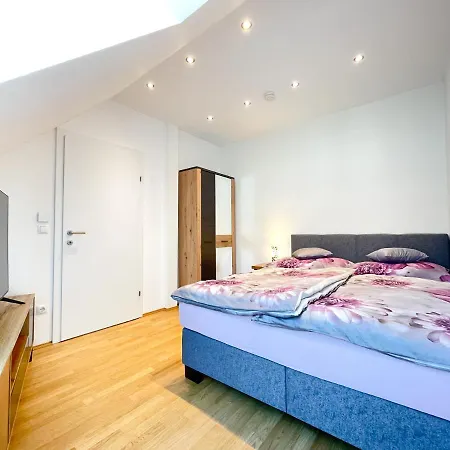 Paerchentraum Im Zentrum Von Apartment Graz